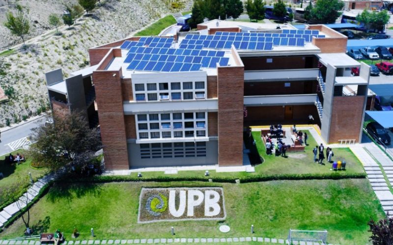 UPB instala planta fotovoltaica en su  campus para generar energía limpia