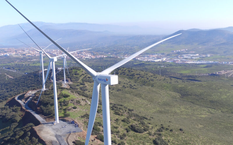 Naturgy y Ruralia crean la primera empresa española para el reciclaje integral de parques eólicos